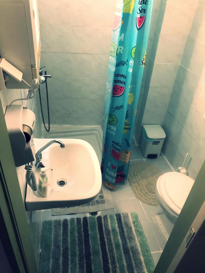 Yard Apartment Astirakion Bagian luar foto